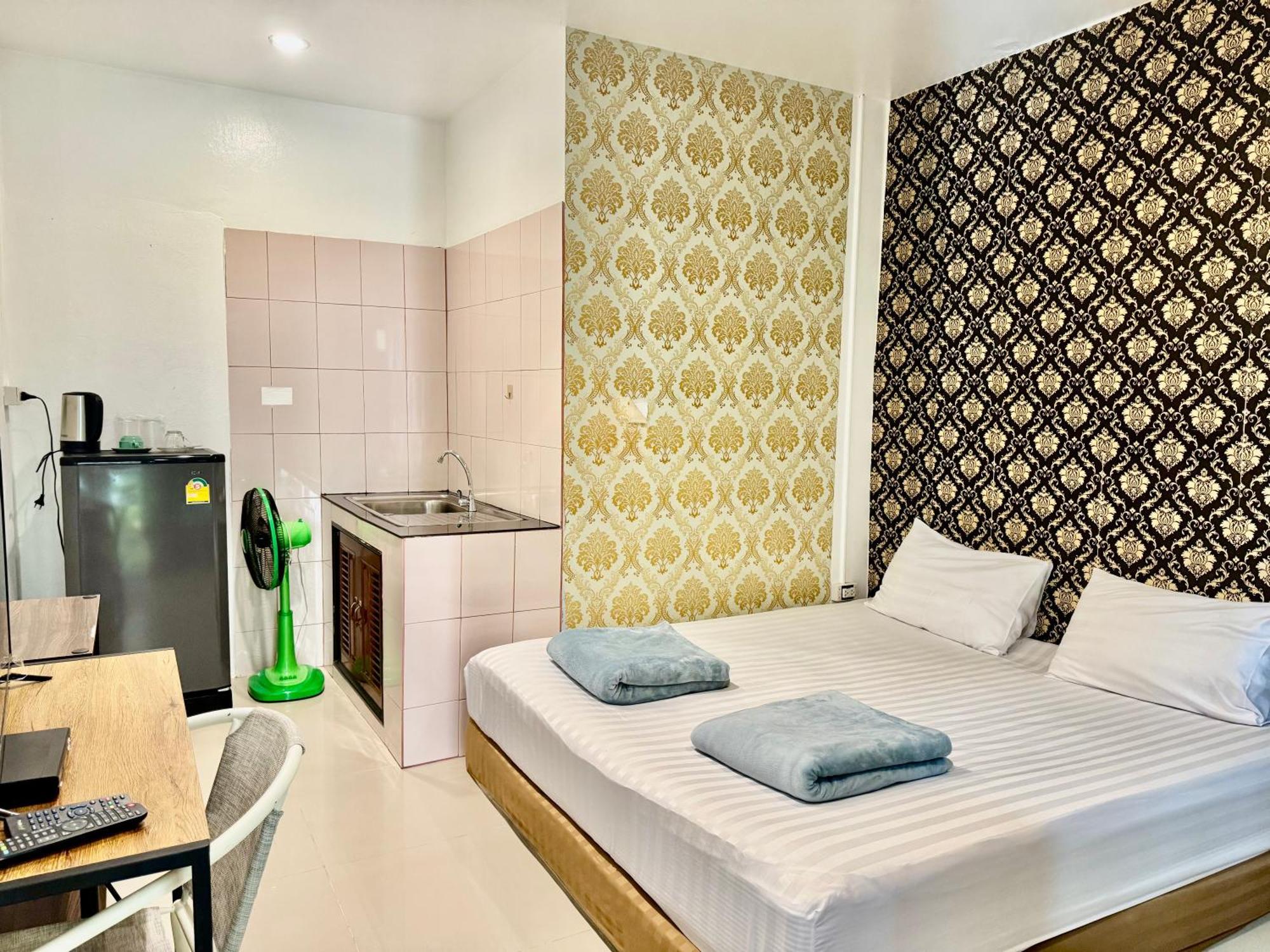 Golf House Hotel Nai Yang Beach Екстериор снимка